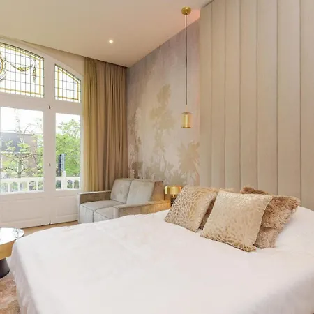 Novallure Margaretha - Short Rijswijk