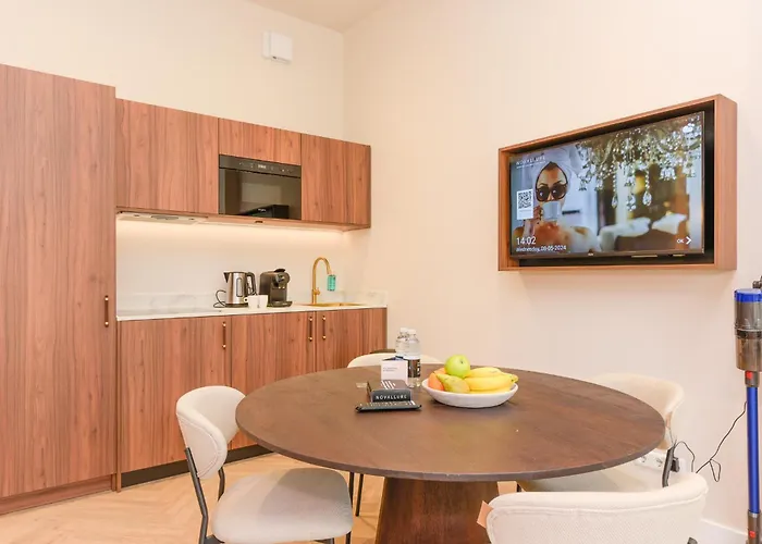 Novallure Margaretha - Short 3*